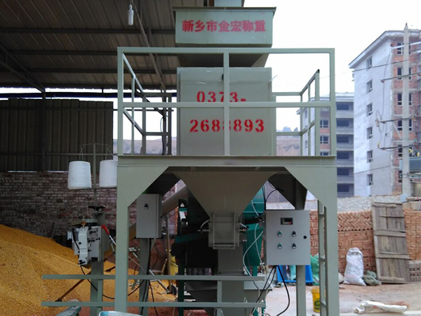辉县玉米定量包装机